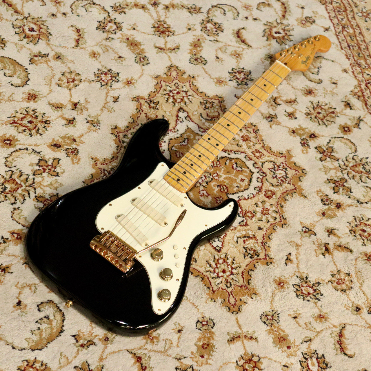 Fender Gold Elite Stratocaster Electric Guitar, Black, Gold