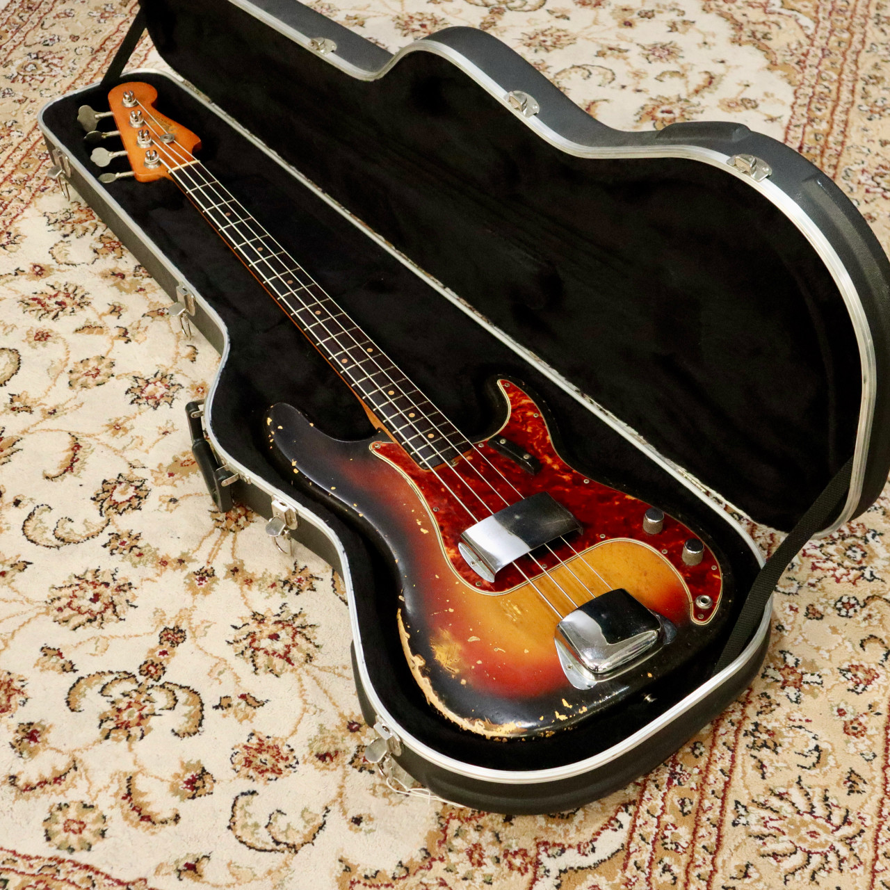 Fender 1963 Precision Bass, Sunburst with Non-Original Hard Case