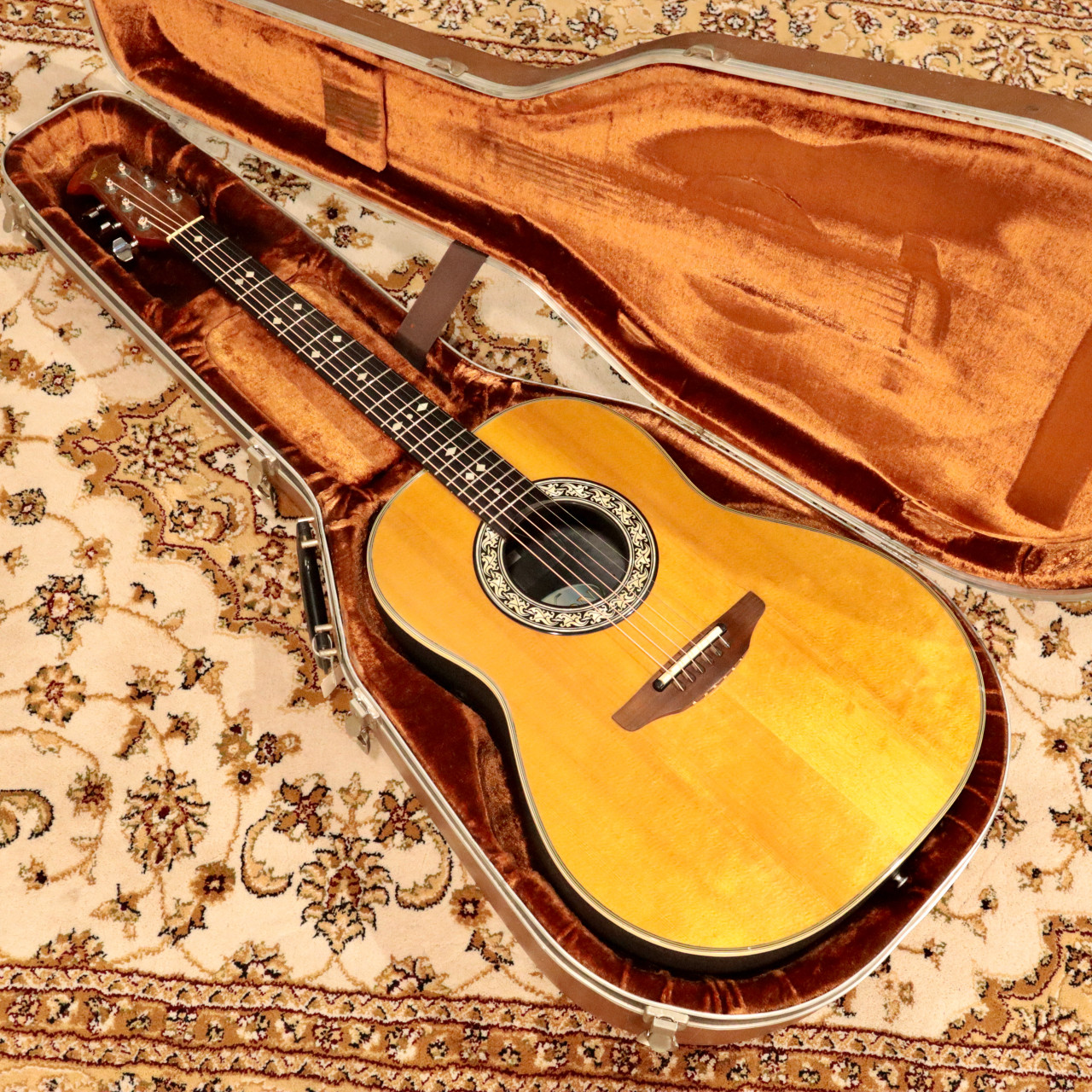 Ovation Balladeer 1612 Electro Acoustic Guitar, Natural with Hard