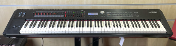 Roland RD2000 Digital Stage Piano (pre-owned)