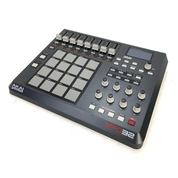 Akai Professional MPD32 Pad Controller (pre-owned)
