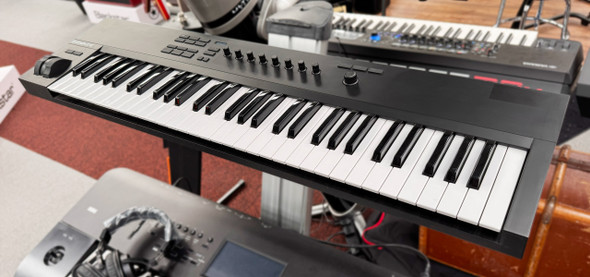 Native Instruments A61 Komplete Kontrol Controller Keyboard (ex-display)