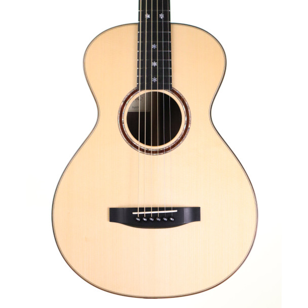 Lakewood CP-32 Parlor Acoustic Guitar with Gig Bag (pre-owned)