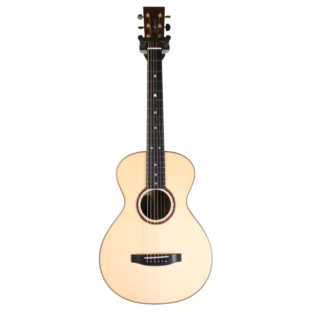 Lakewood CP-32 Parlor Acoustic Guitar with Gig Bag (pre-owned)