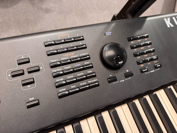 Kurzweil PC3K8 Synthesizer with Free Flightcase (pre-owned)