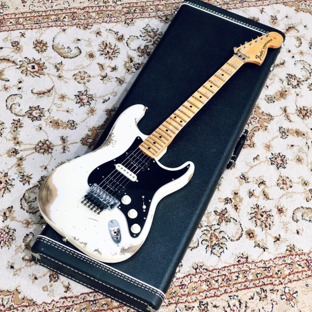 Fender Custom Shop 69 Stratocaster Heavy Relic, Floyd Rose Electric Guitar, Olympic White with Case (pre-owned)
