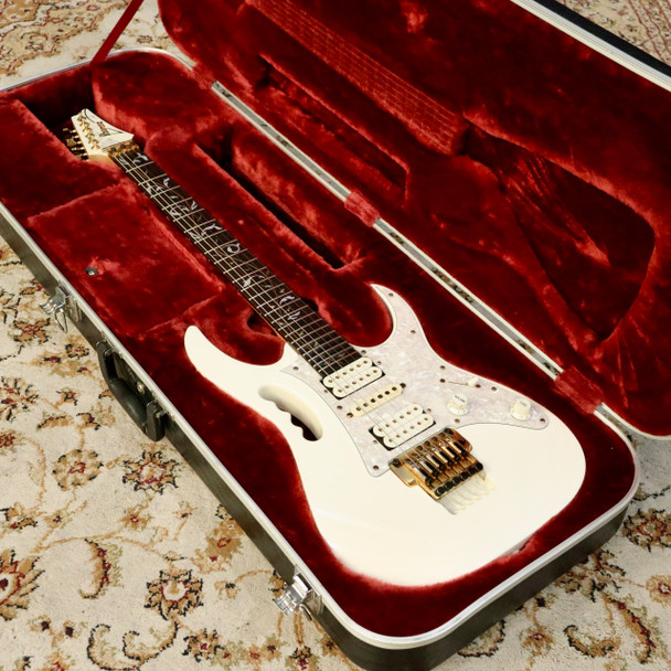 Ibanez JEM7V-WH Steve Vai Signature Electric Guitar, White with Case (pre-owned)
