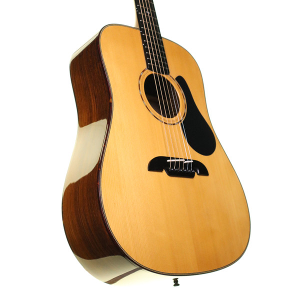 Alvarez Masterworks MD350 Acoustic Guitar, Natural with Gig Bag (pre-owned)