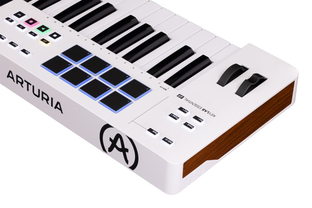 Arturia Keylab Essential mk3 49 USB Controller Keyboard, White with Ableton Live 12 Standard 