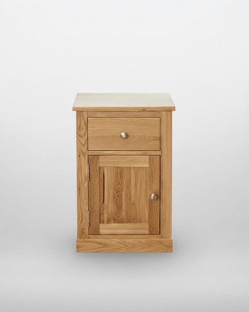 Mobel Oak Single Door and Drawer Lamp Table COR10C, wooden bedside cabinet with one drawer, one door, and a flat top surface in a natural oak finish.