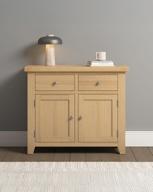 Hampton Oak 2 Door 2 Drawer Sideboard HO400-405-046, wooden sideboard with two drawers and two cabinet doors, home furniture for storage. Hampton Oak 2 Door 2 Drawer Sideboard HO400-405-046, wooden sideboard with two drawers and two cabinet doors, home furniture for storage.