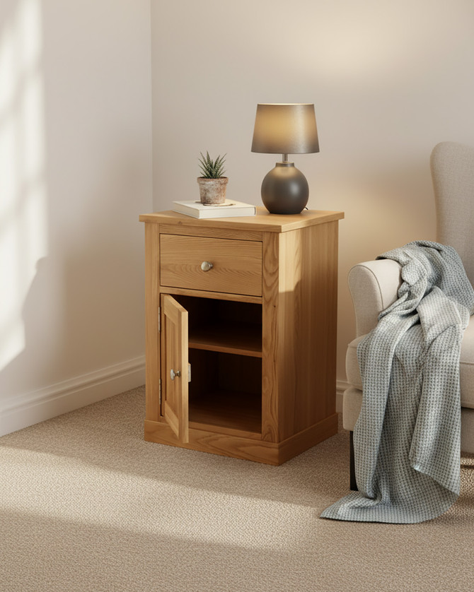 Stockbury Solid Oak Single Door and Drawer Lamp Table WFS-BH-SBO10C Stockbury Solid Oak Single Door and Drawer Lamp Table WFS-BH-SBO10C