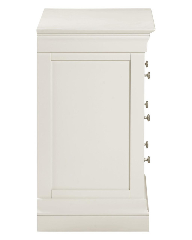 Vermont 3 Drawer Chest in Ivory, front view of the furniture piece with a smooth finish and five brushed nickel knobs on the side for opening drawers.