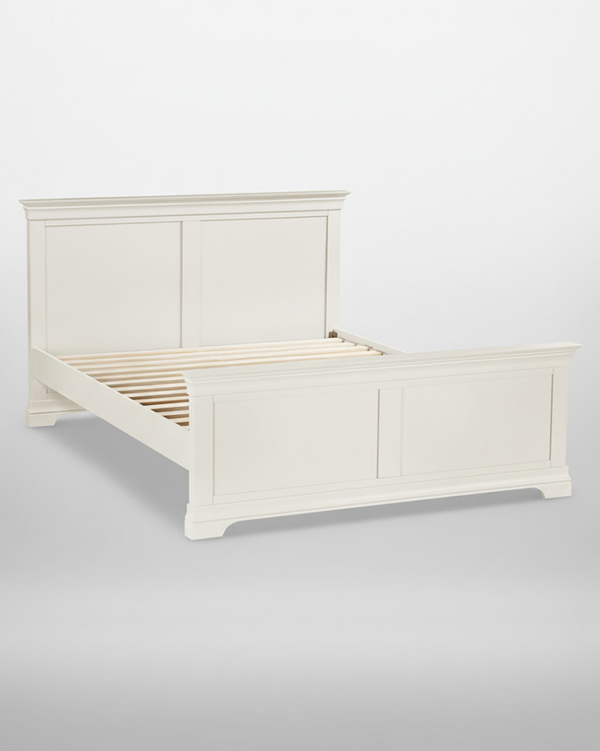 Vermont 5' Bed High Foot End in Ivory VM200-204-061, a classic high foot end wooden bed frame in ivory color with a traditional design and a sturdy construction.