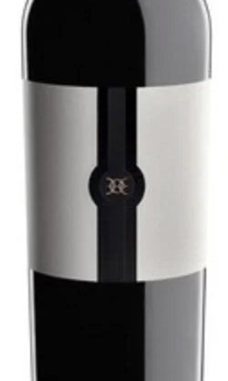 A bottle of Caelesta Estate Red Blend Templeton Gap Parallax 2020, a bold red blend with notes of dark fruit and spice.