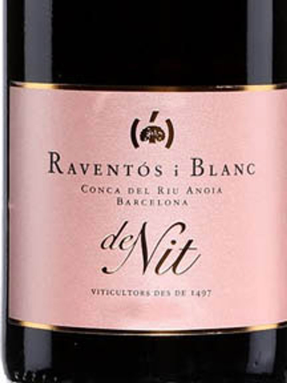 Elegant rosé with subtle citrus and rose notes, complements fruit candies and caramel popcorn.