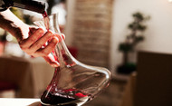 The Art of Decanting Wine: When and How to Do It Right