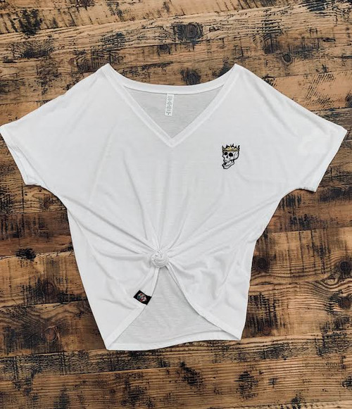 SKULL & CROWN WOMENS  V-NECK SS T SHIRT