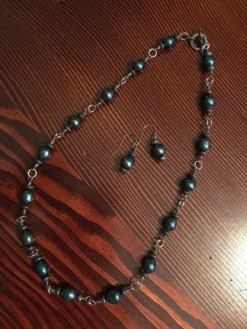 HAND MADE ROYAL BLUE NECKLACE