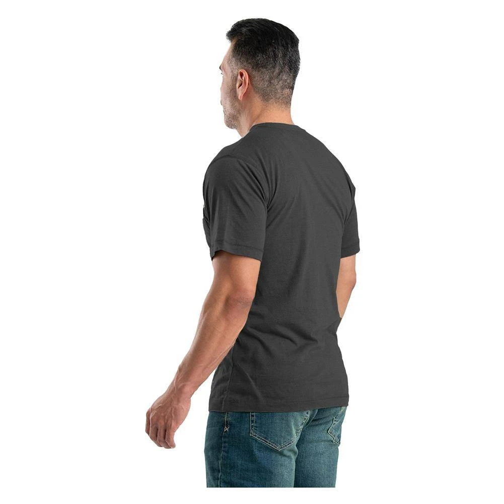 Men's Berne Workwear Performance Pocket T-Shirt