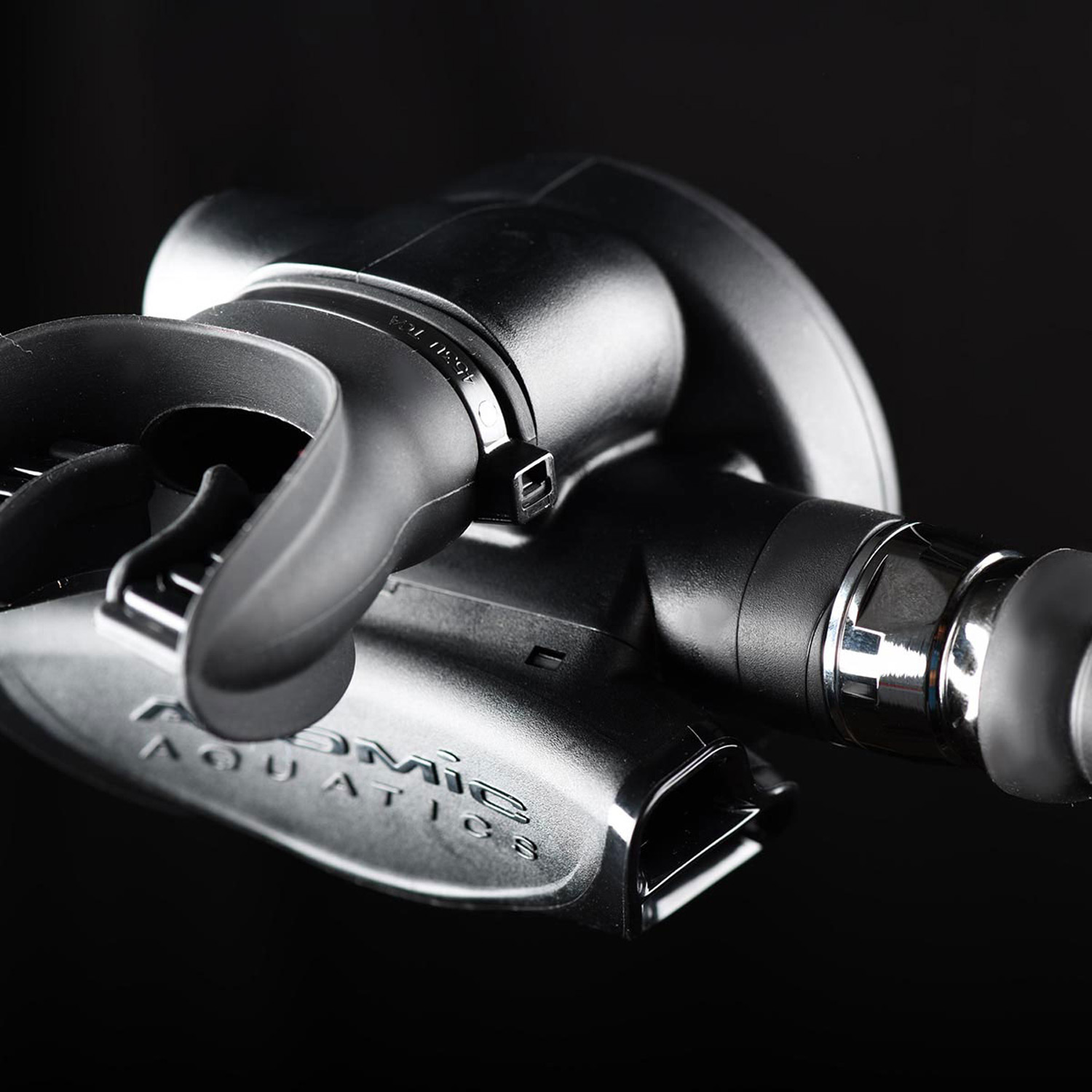 Atomic B2 Scuba Regulator mouthpiece