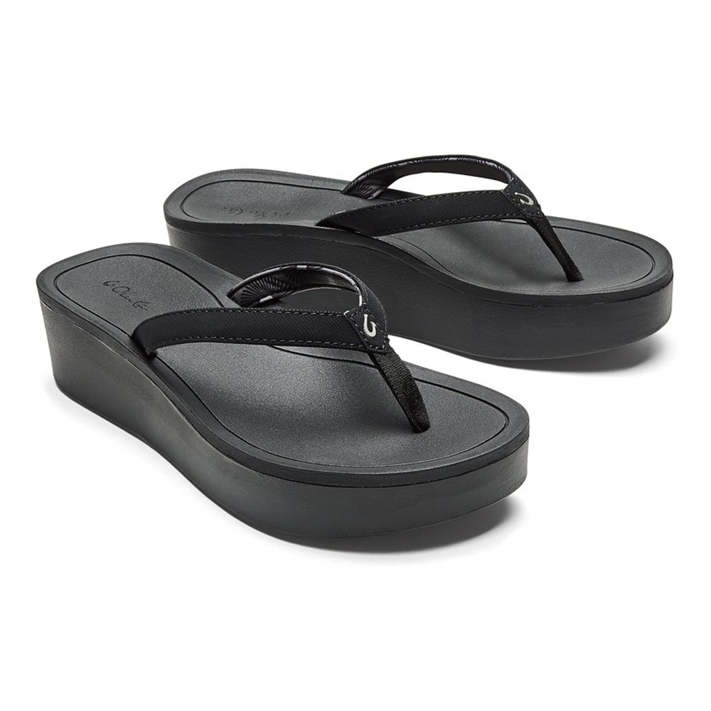 OluKai Pi’o Lua Sandals - Black/Black