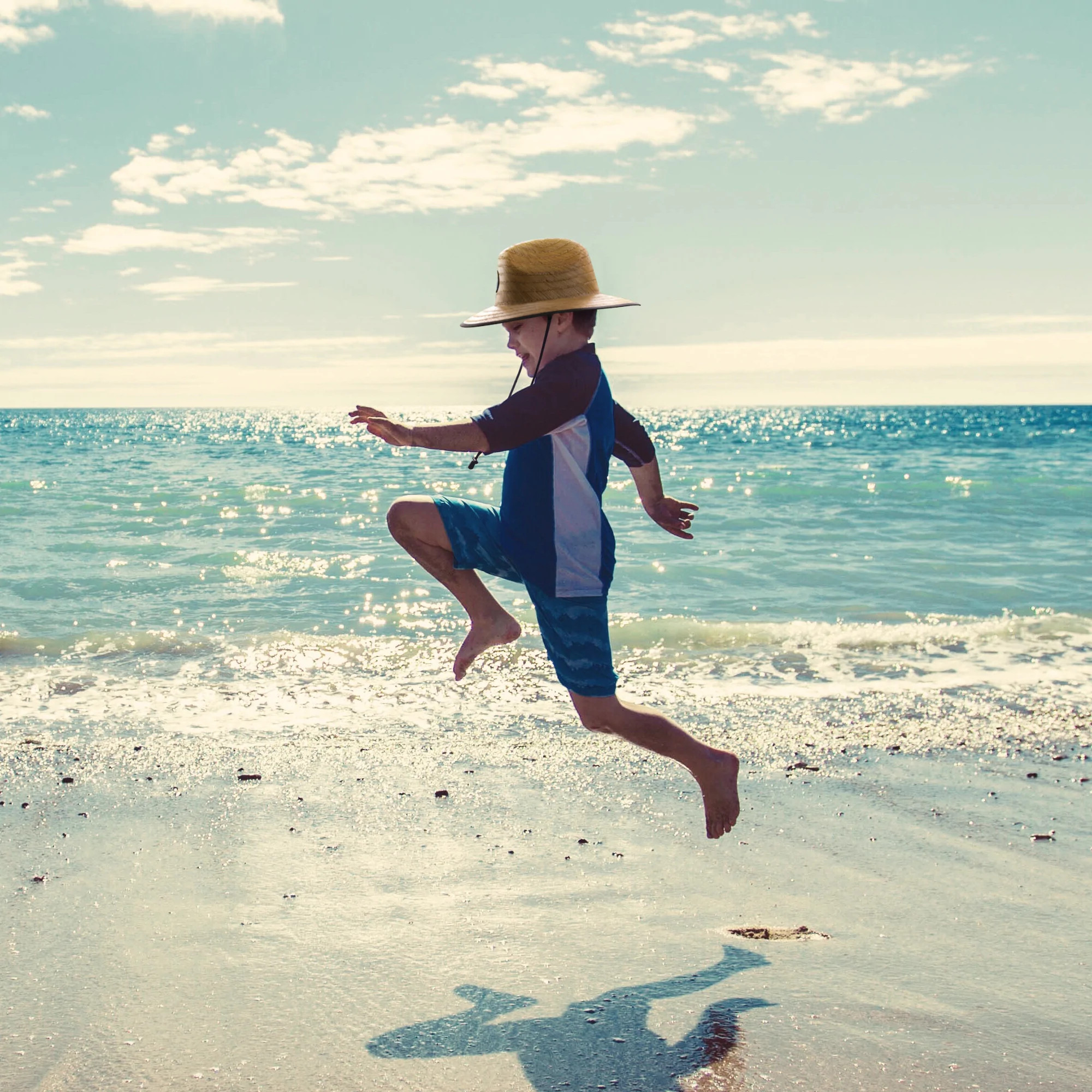 Sunday Afternoon Guardian Hat (Kid's) Lifestyle - Natural/Wave