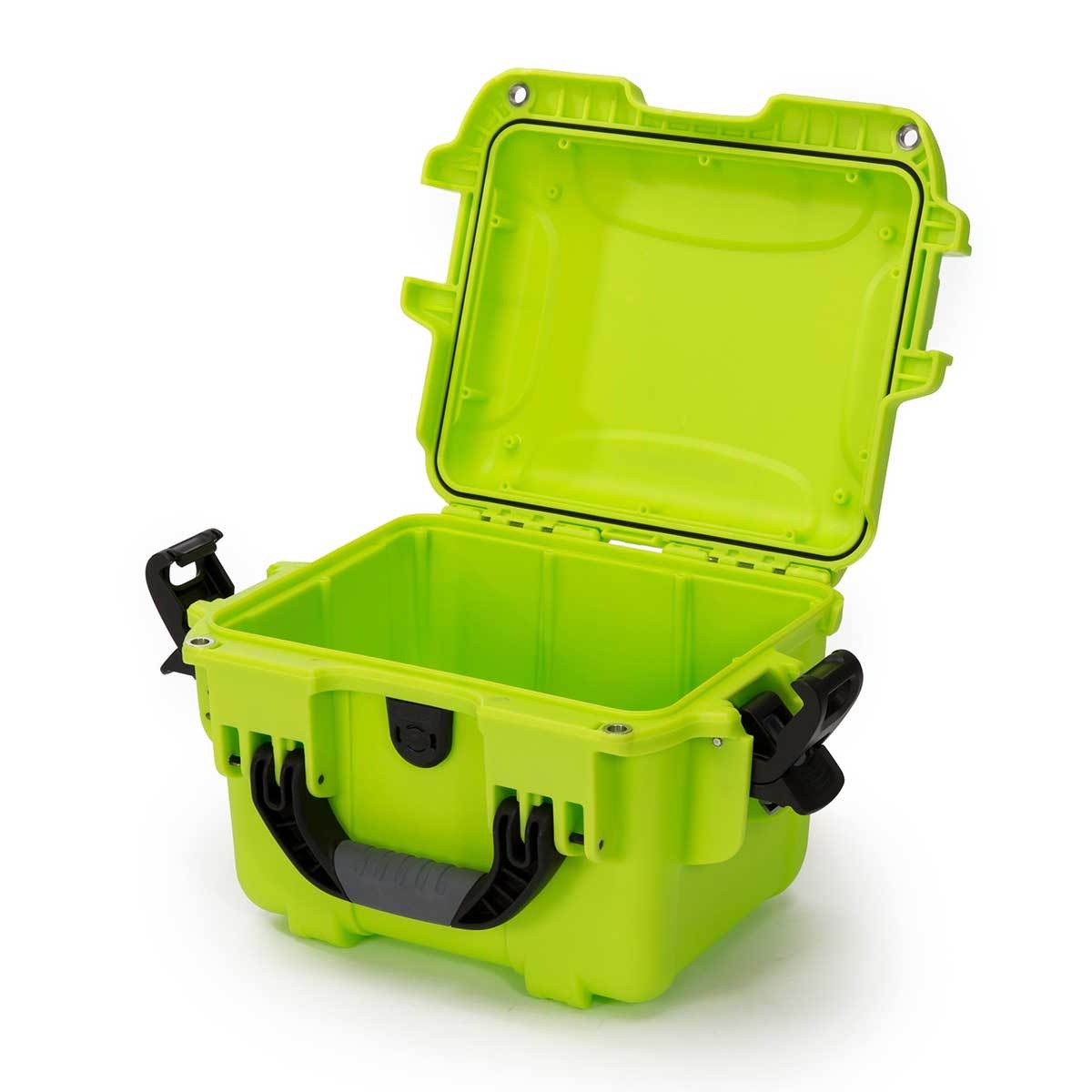 NANUK 908 Case Open - Lime