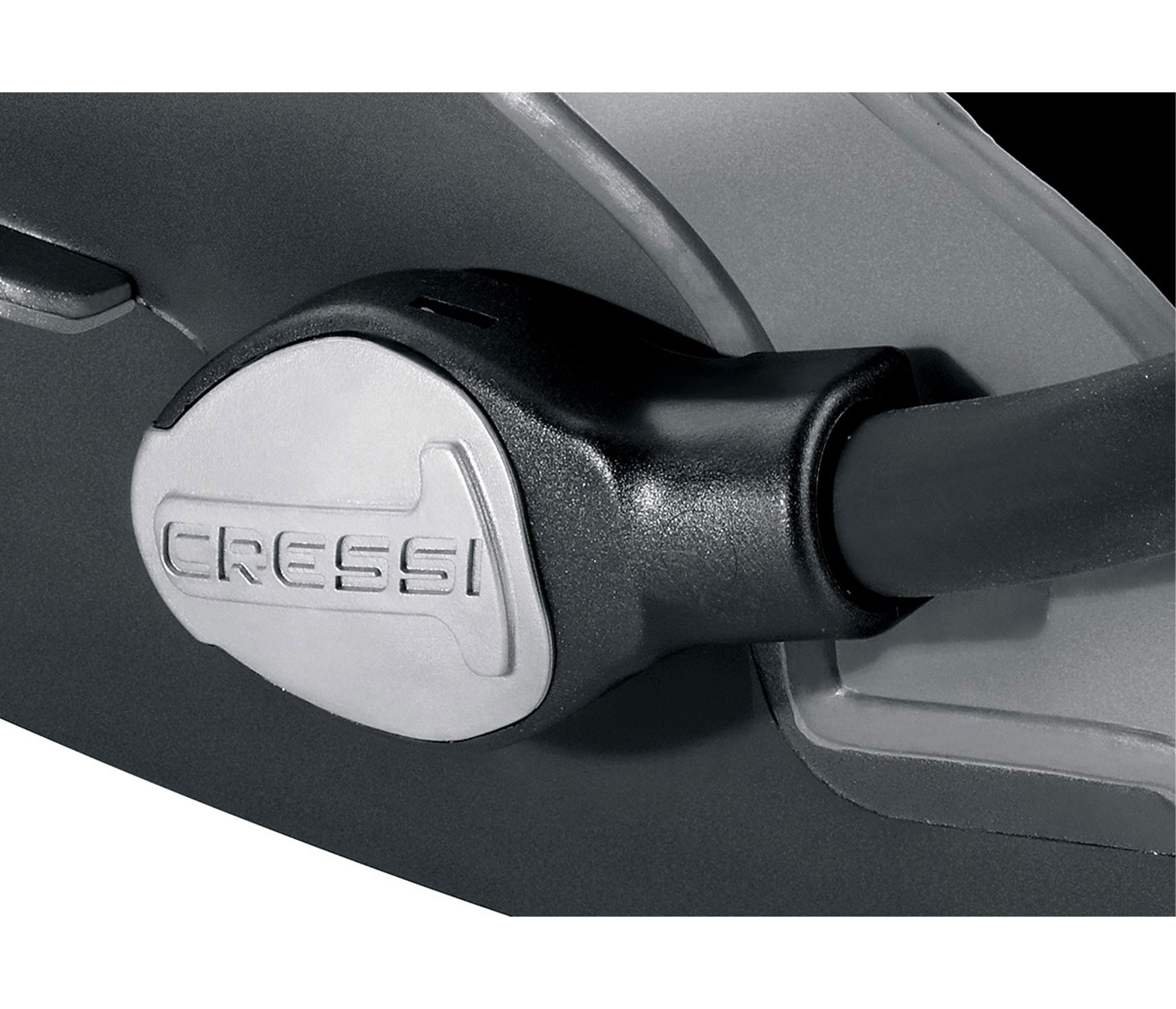 Cressi EBS Bungee Fin Strap - strap to fin connection detail