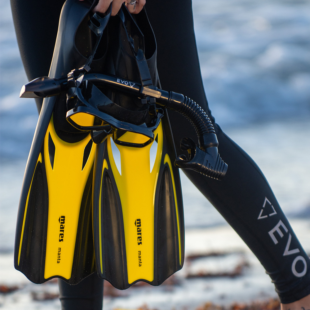 Mares Manta Full Foot Snorkeling Fins Lifestyle