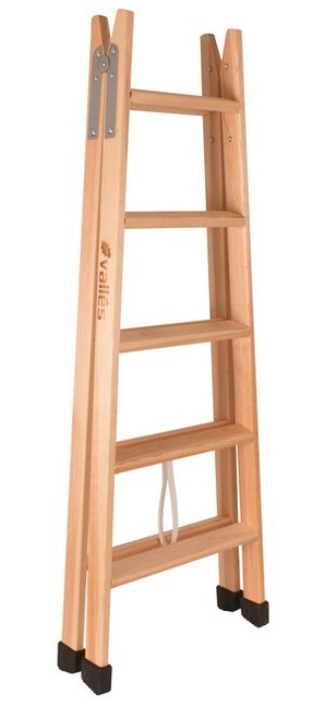 ESCALERA DE MADERA