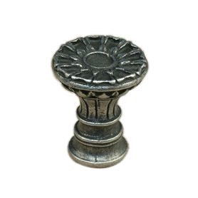 Corinthia Small Flat Knob