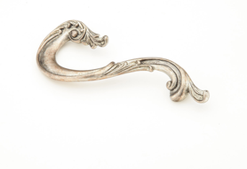 French Court Pull, Left Hand, Monticello Silver, 3-1/2'' cc 935L-MSL