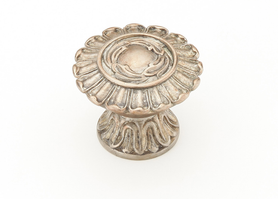 French Court Knob, Round, Monticello Silver, 1-1/4'' dia 936-MSL