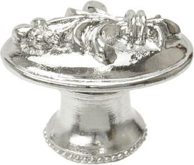 Charlemagne oval knob in Platinum. 588-24