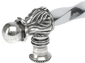 Acanthus 18'' cc with 3/8'' twist bar Romanesque style with center brace 783-9