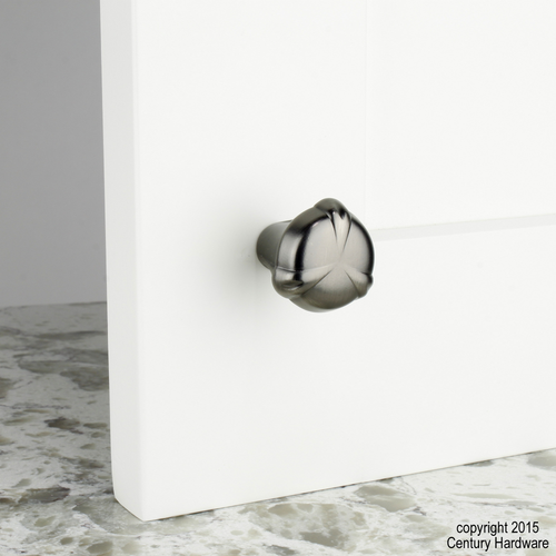 Luna 1-1/8'' Diameter Knob