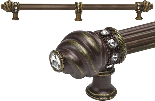 Caché 22'' cc with 5/8'' reeded center long pull & center brace with 16 rivoli Swarovski Clear Crystals in Antique Brass. 5679R-3C