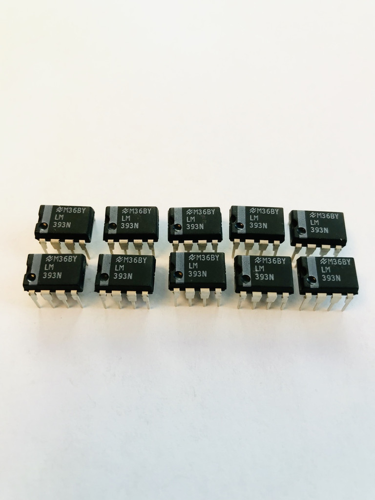 (PKG of 10) LM393N Dual Comparator, PDIP-8, National Semiconductor