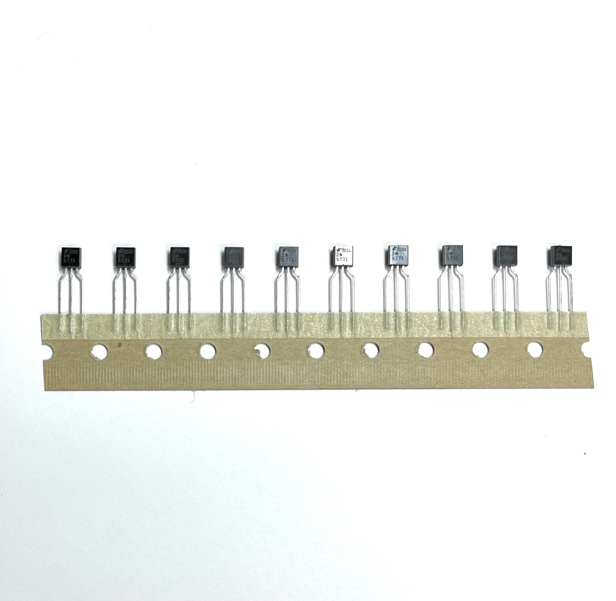 PKG of 10) 2N5771 PNP Switching Transistors, TO-92, Fairchild