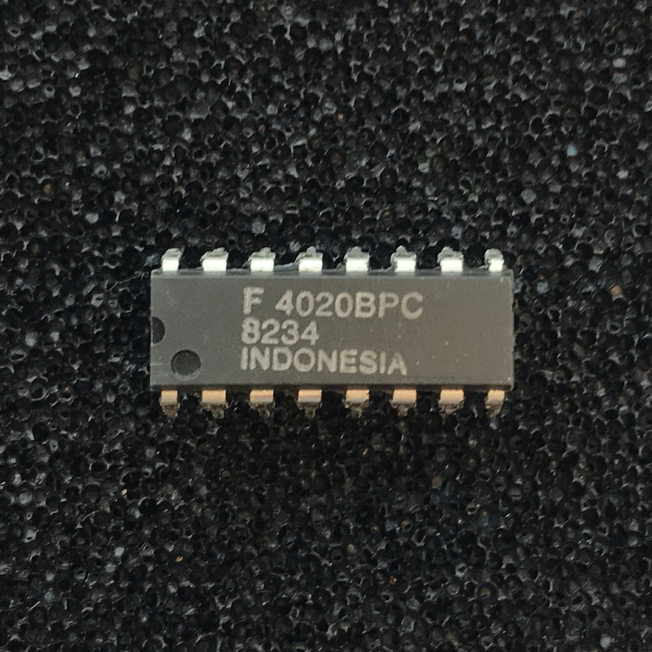 PKG of 10) 4020BPC 14-Stage Binary Ripple Counter, CD4020, PDIP-16,  Fairchild - orchidsound electronics