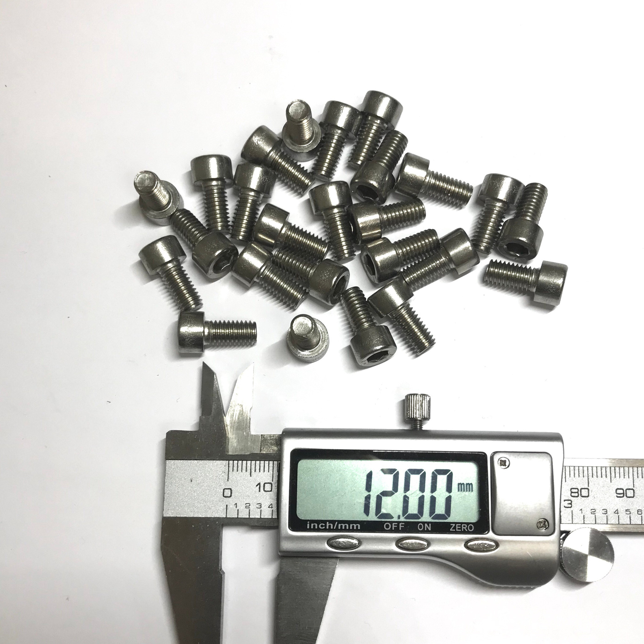 Stainless Metric Socket Head Screw 6mm x1.0x12mm QTY 100