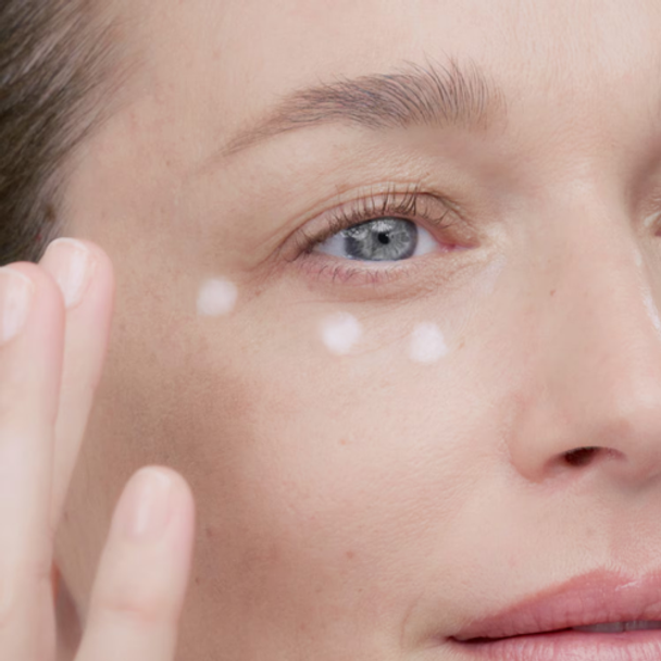 Shiseido - Vital Perfection Uplifting and Firming Advanced Eye Cream Crema Contorno Occhi Confezione 15 Ml