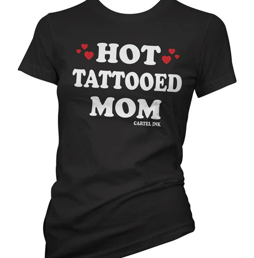 PINKY STAR | Hot Tattooed Mom S/S Tee | Black
