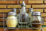 Accessoires et distributeurs pour condiments