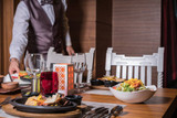 Vaisselle de service et accessoires de table