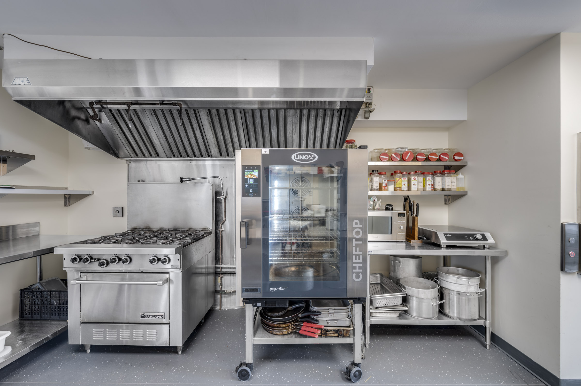 Réalisation - Centre d'Action Bénévole Saint-Hubert