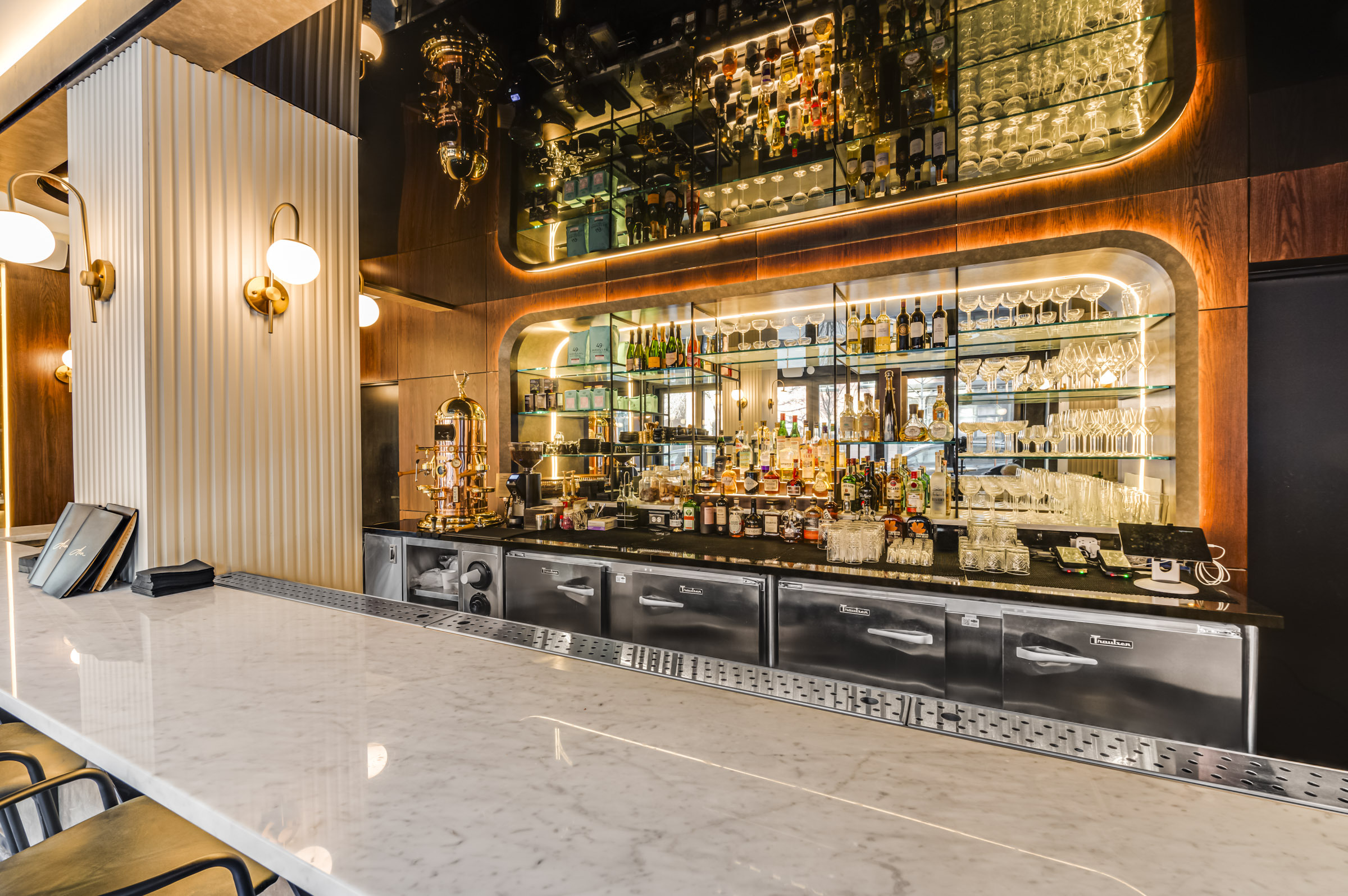 Ava - Espresso & Cocktails - Montréal