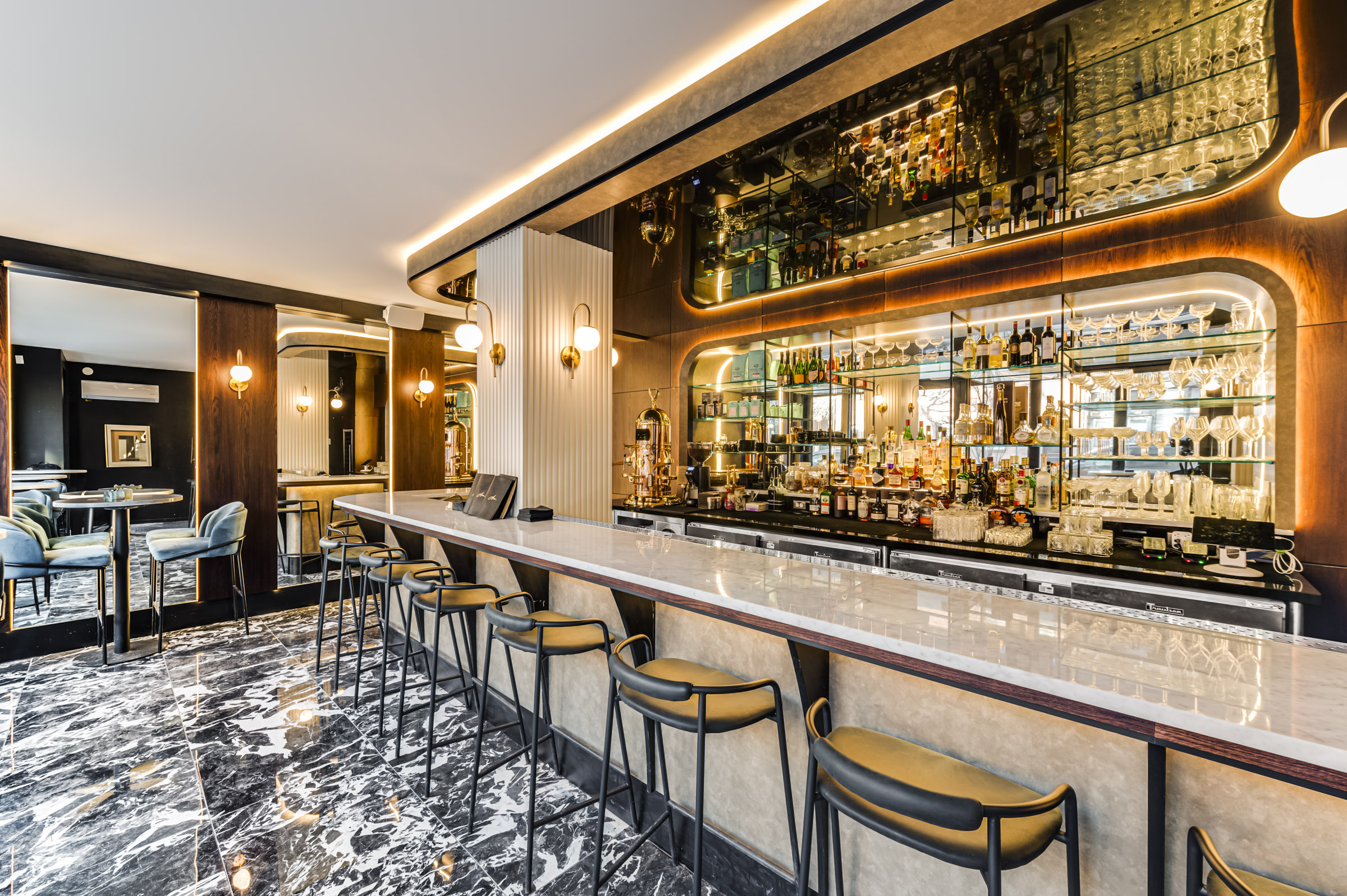 Ava - Espresso & Cocktails - Montréal