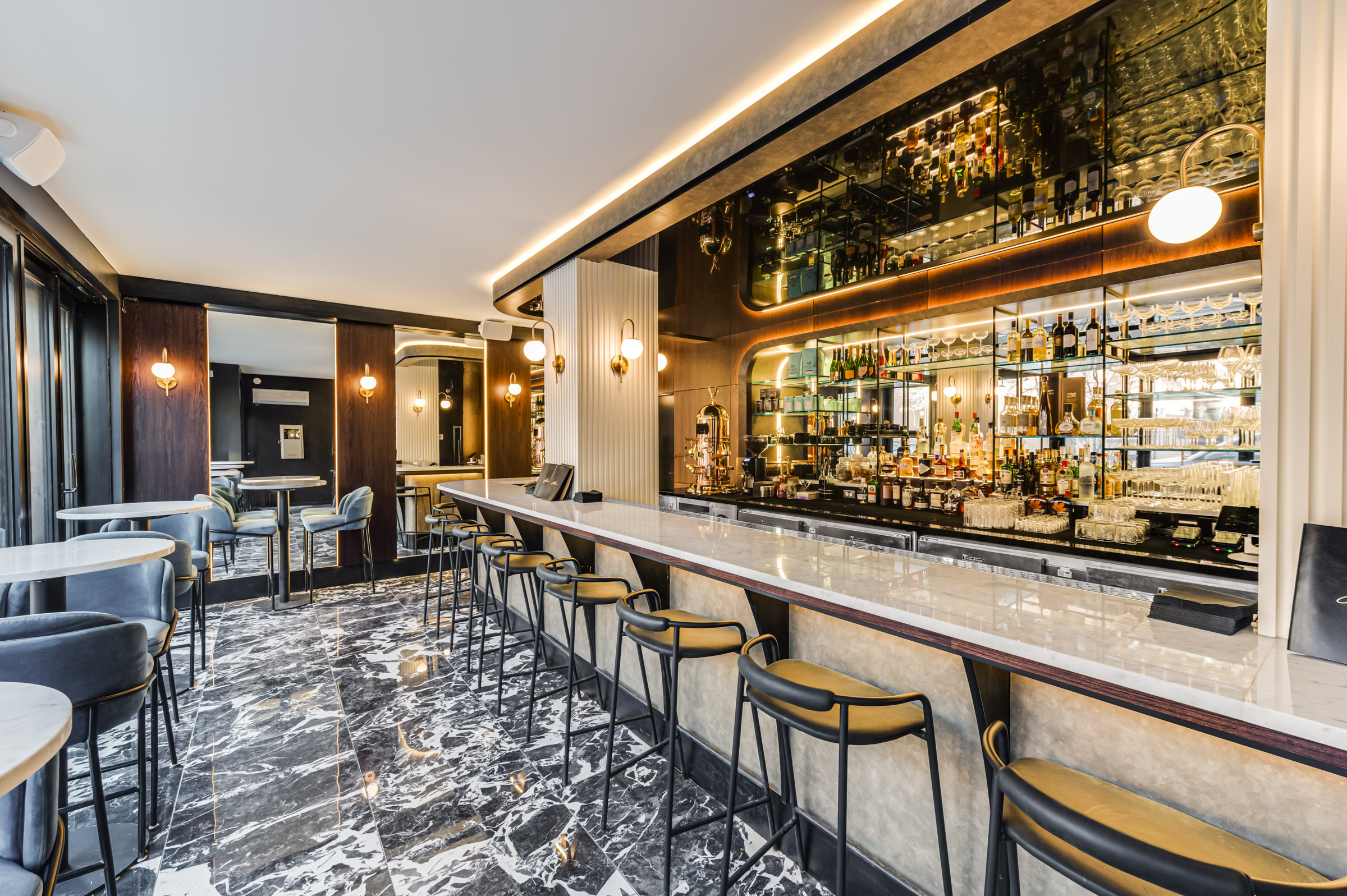 Ava - Espresso & Cocktails - Montréal